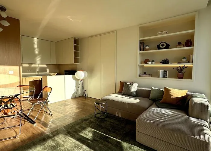 Apartment - With Ac, Parking And Balcony *