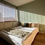 - With Ac, Parking And Balcony * Porto