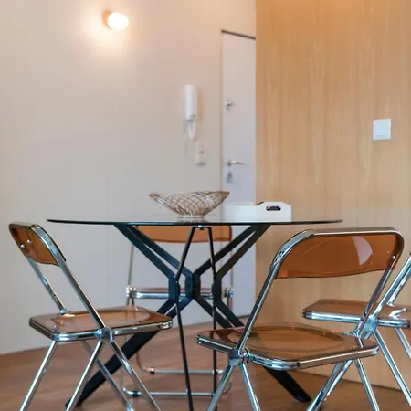 Lägenhet - With Ac, Parking And Balcony Oporto