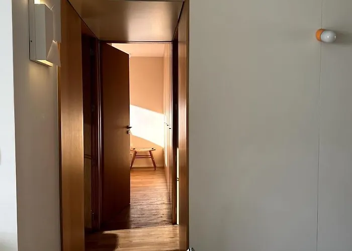 公寓 - With Ac, Parking And Balcony *