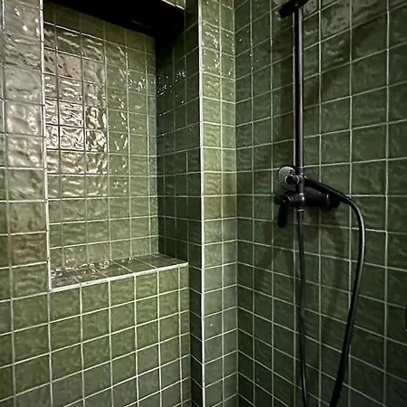 Apartment - With Ac, Parking And Balcony Porto