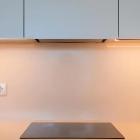 Apartment - With Ac, Parking And Balcony Porto