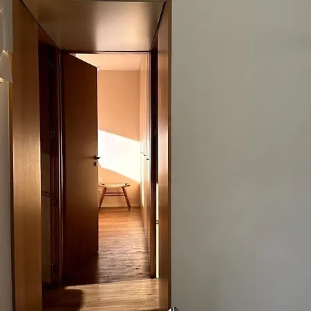 Apartman - With Ac, Parking And Balcony *