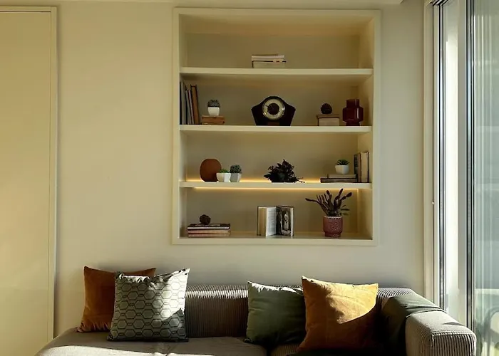 Apartamento - With Ac, Parking And Balcony