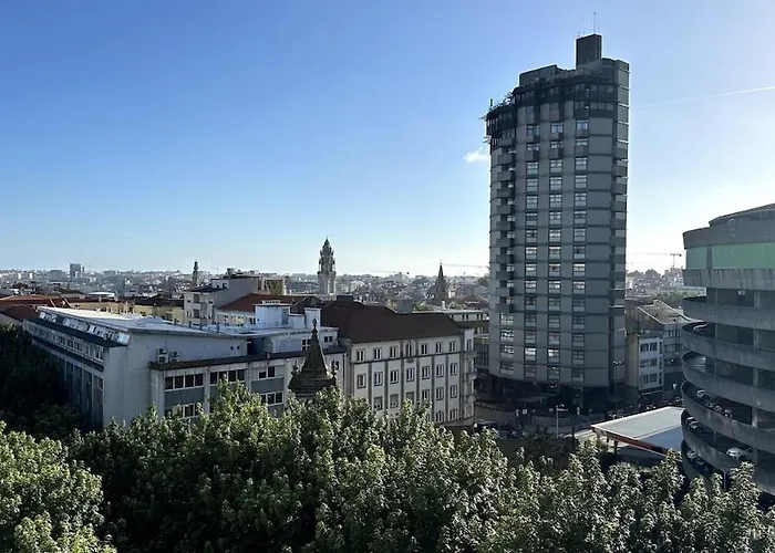 Apartamento - With Ac, Parking And Balcony